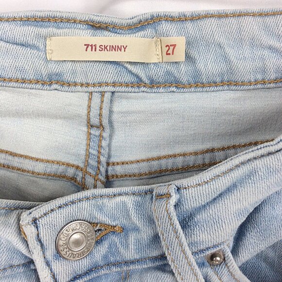 Levis 711 Skinny Distressed Jeans Womens Size 27 Light Wash Denim - Picture 9 of 10